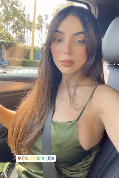 nyvi estephan xxx|NYVI STEPHAN MUITO GOSTOSA, MDS, PELADINHA.